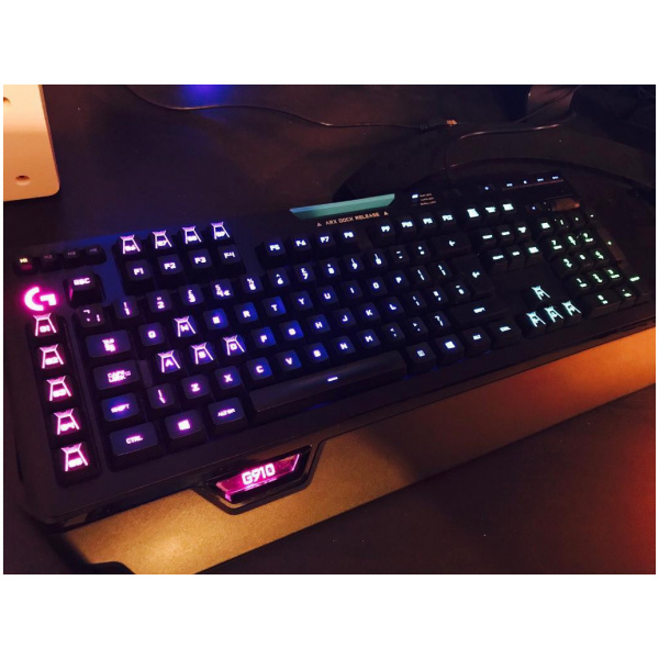Logitech G910 Orion Spectrum Gaming Keyboard - világít (angol) #2