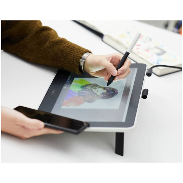 Wacom One 13 Pen Display digitalis interaktív rajztábla #4