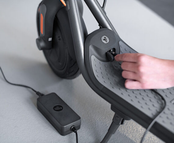 Segway Ninebot KickScooter F25E II elektromos roller #3