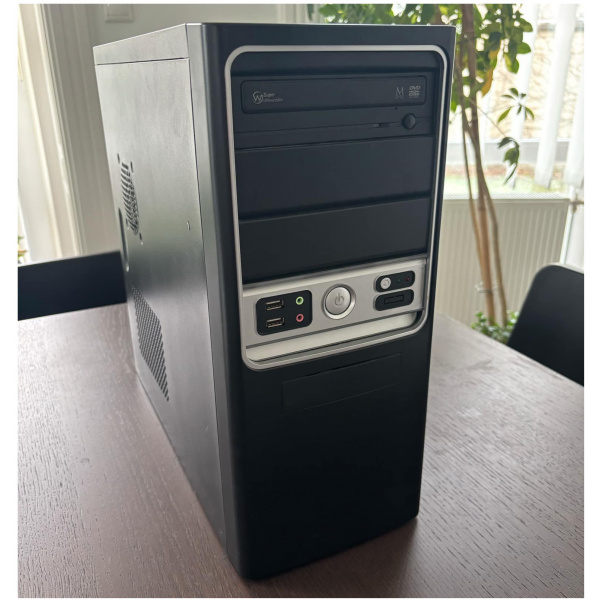 Egyedi használt PC (Core i3, 8GB, 256GB SSD, Int. VGA, Win 10 Home) #1