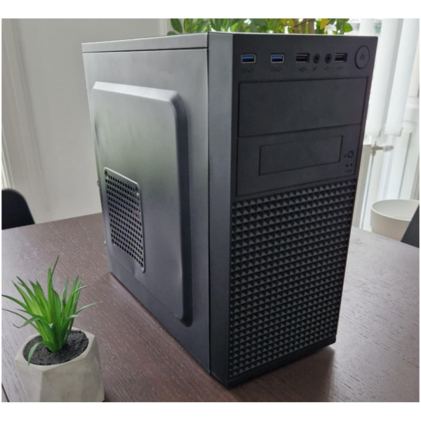Egyedi használt Gamer PC (Corie i5-9400F, 16GB RAM, 512GB SSD, GTX1070, W11 Pro) #1