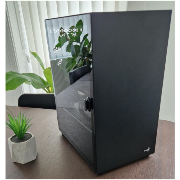 Egyedi használt Gamer PC (i5-8500, 16GB RAM, 512GB SSD+1TB HDD, RX6600XT, Win11) #1