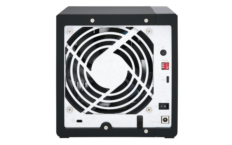 QNap TR-004 NAS kiszolgáló (4x HDD/SSD) #4