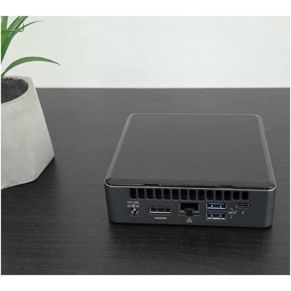Intel NUC mini PC (NUC8I5BEK) - Core i5-8259U, 16GB RAM, 500GB SSD, Win 11 #1
