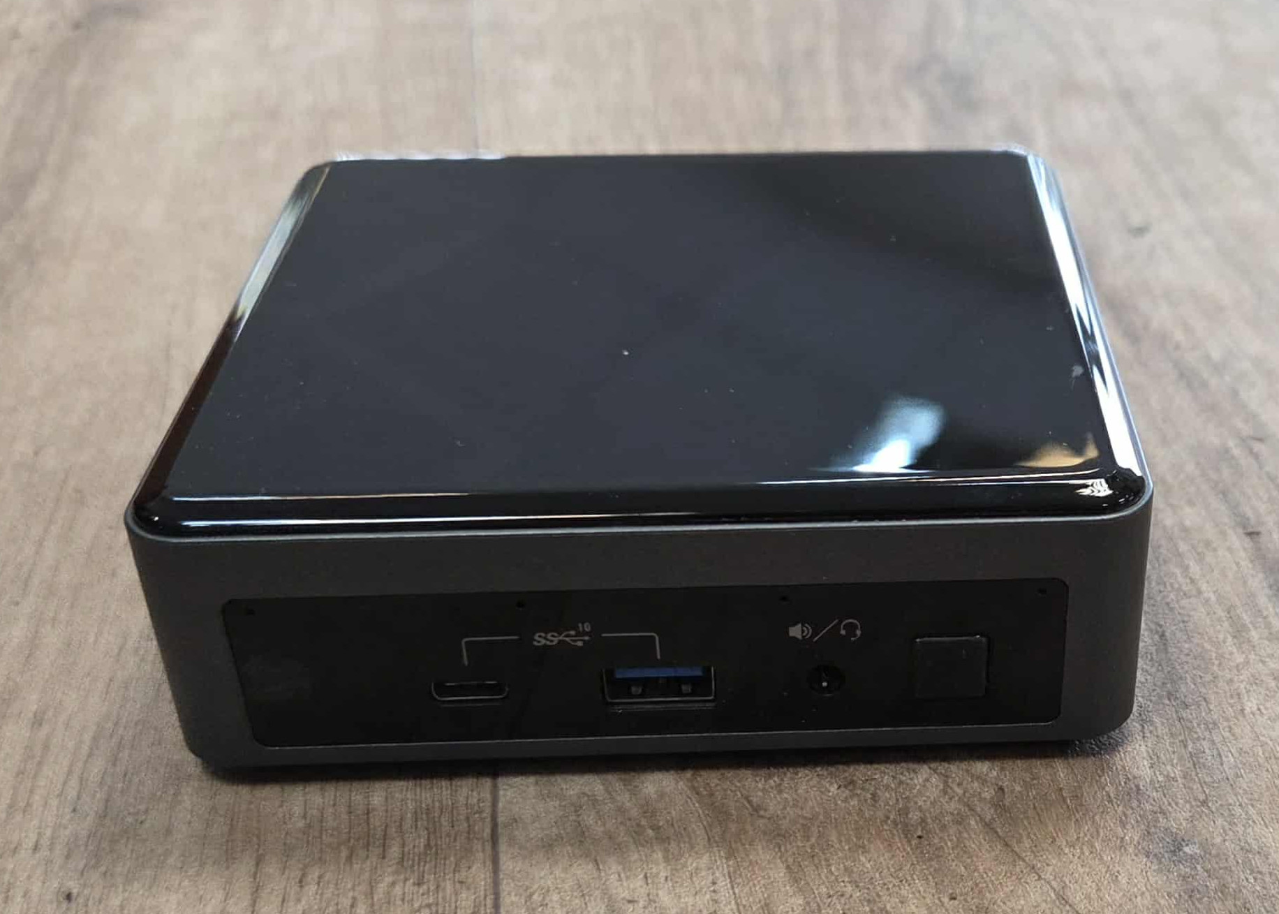 GÉP Intel NUC 10 #1