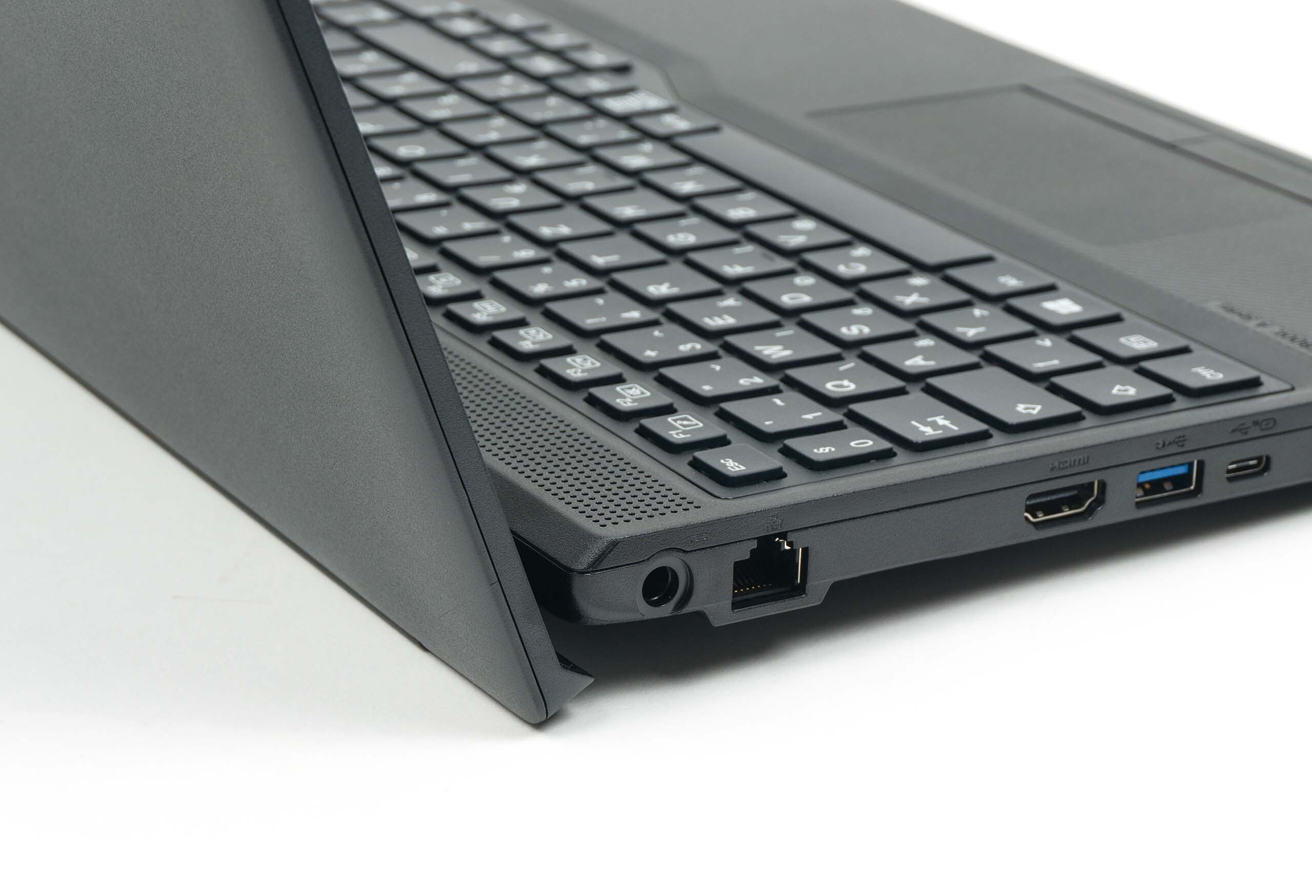 Fujitsu Lifebook A3510 15,6" használt notebook (Core i5, 8GB RAM, 256GB SSD, Win 11) #2