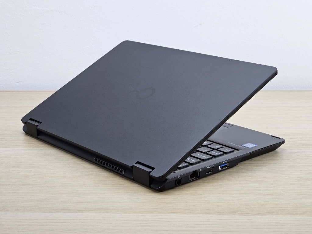 Fujitsu Lifebook U729X 12,5" használt notebook (Core i5, 8GB RAM, 256GB SSD, Win 11) #3