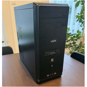 Egyedi használt PC (i3-7100, 16GB RAM, 256GB SSD, 500GB HDD, GT730, Win 11 Home) #1